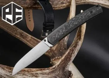 Складной нож Petrified Fish Patte V2 PF719CS